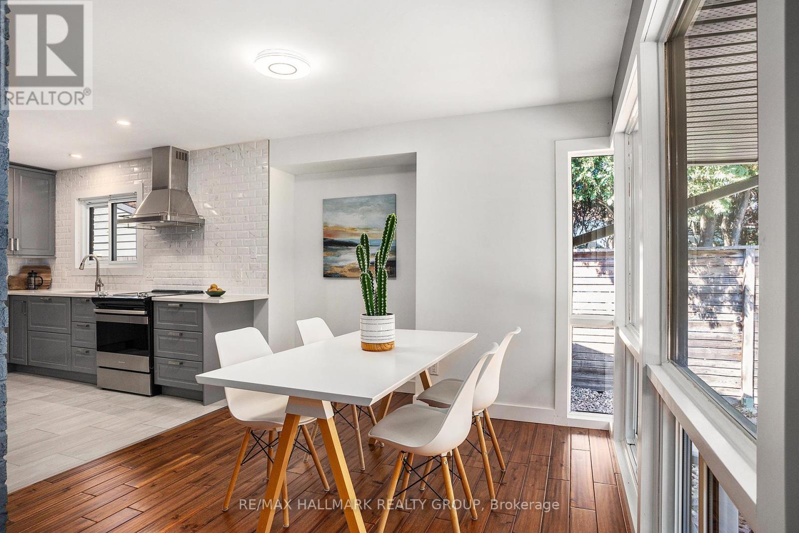 70 Varley Drive, Ottawa, Ontario  K2K 1H2 - Photo 8 - X12382006