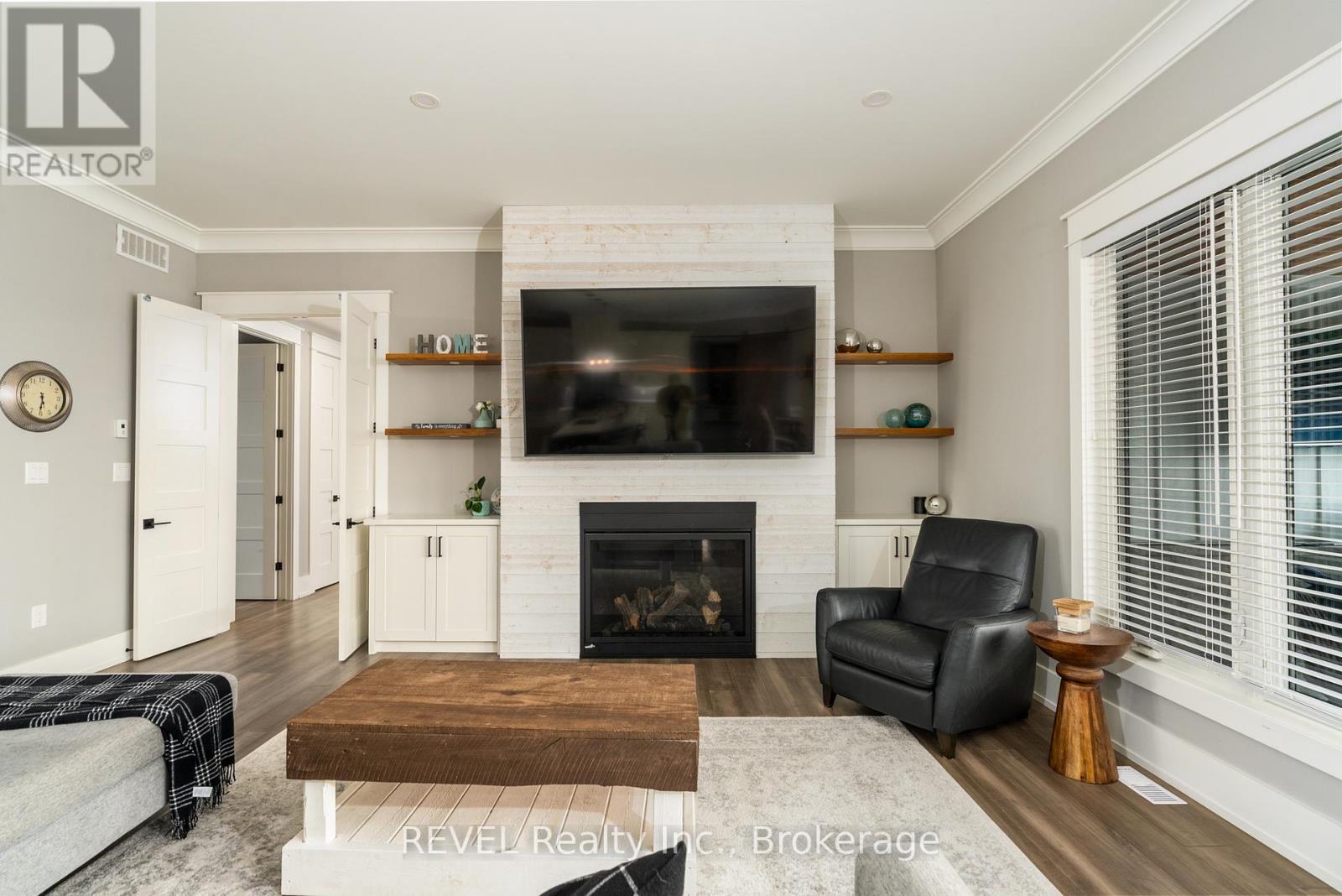 864 Concession 1 Rd Road, Niagara-On-The-Lake, Ontario  L0S 1J0 - Photo 7 - X12382055
