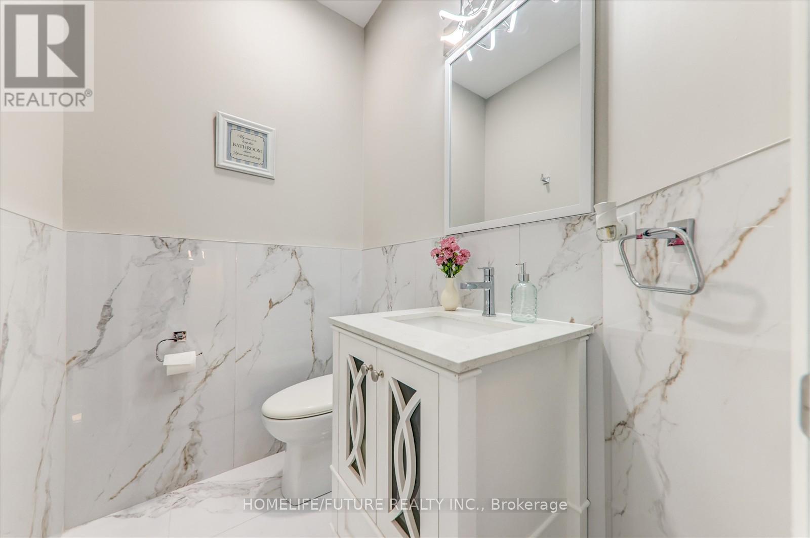 28 Billancourt Crescent, Brampton, Ontario  L6P 1V5 - Photo 17 - W12381870
