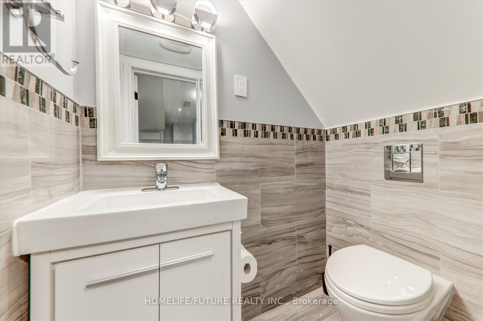 28 Billancourt Crescent, Brampton, Ontario  L6P 1V5 - Photo 31 - W12381870