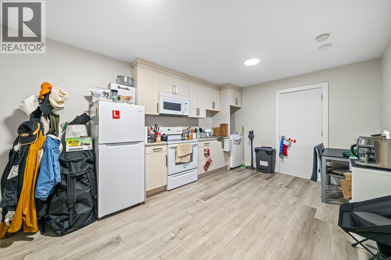 8480 13th Avenue, Burnaby, British Columbia  V3N 2G9 - Photo 30 - R3042965