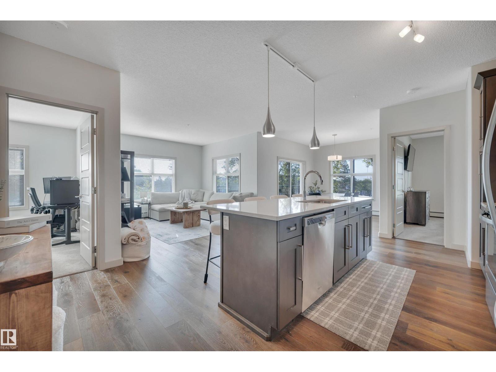 #213 504 GRIESBACH PARADE PR NW, Edmonton, Alberta