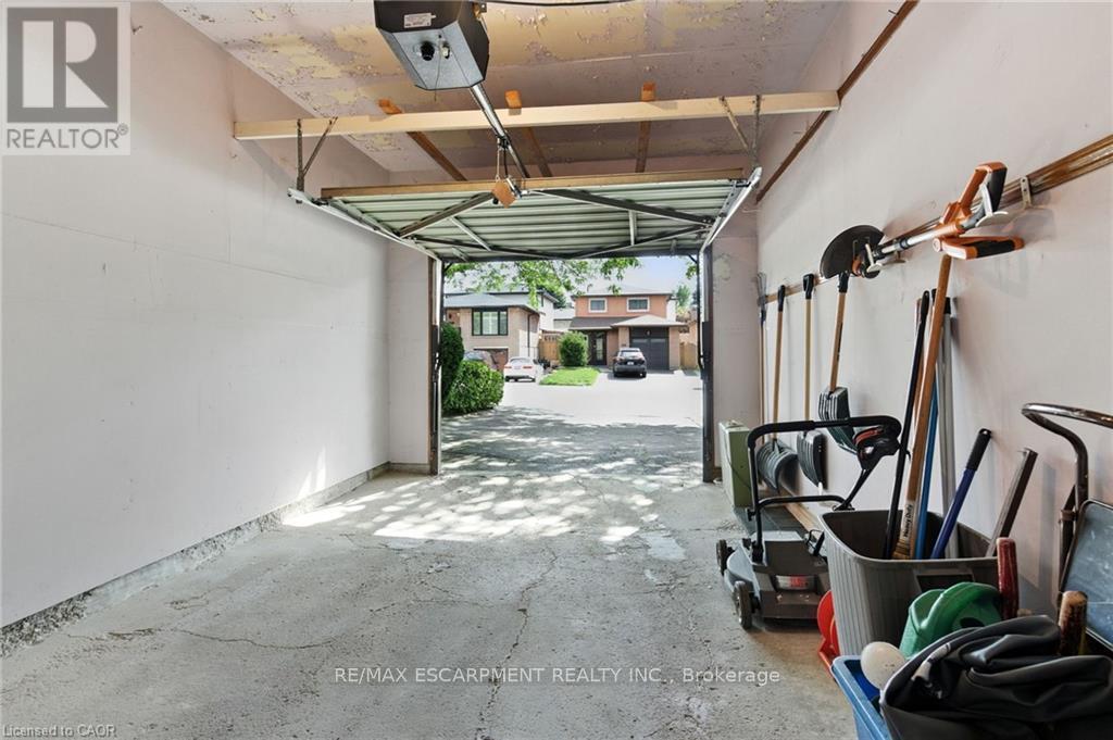 39 Megna Court, Hamilton (Gurnett), Ontario  L9C 6Y6 - Photo 35 - X12381894