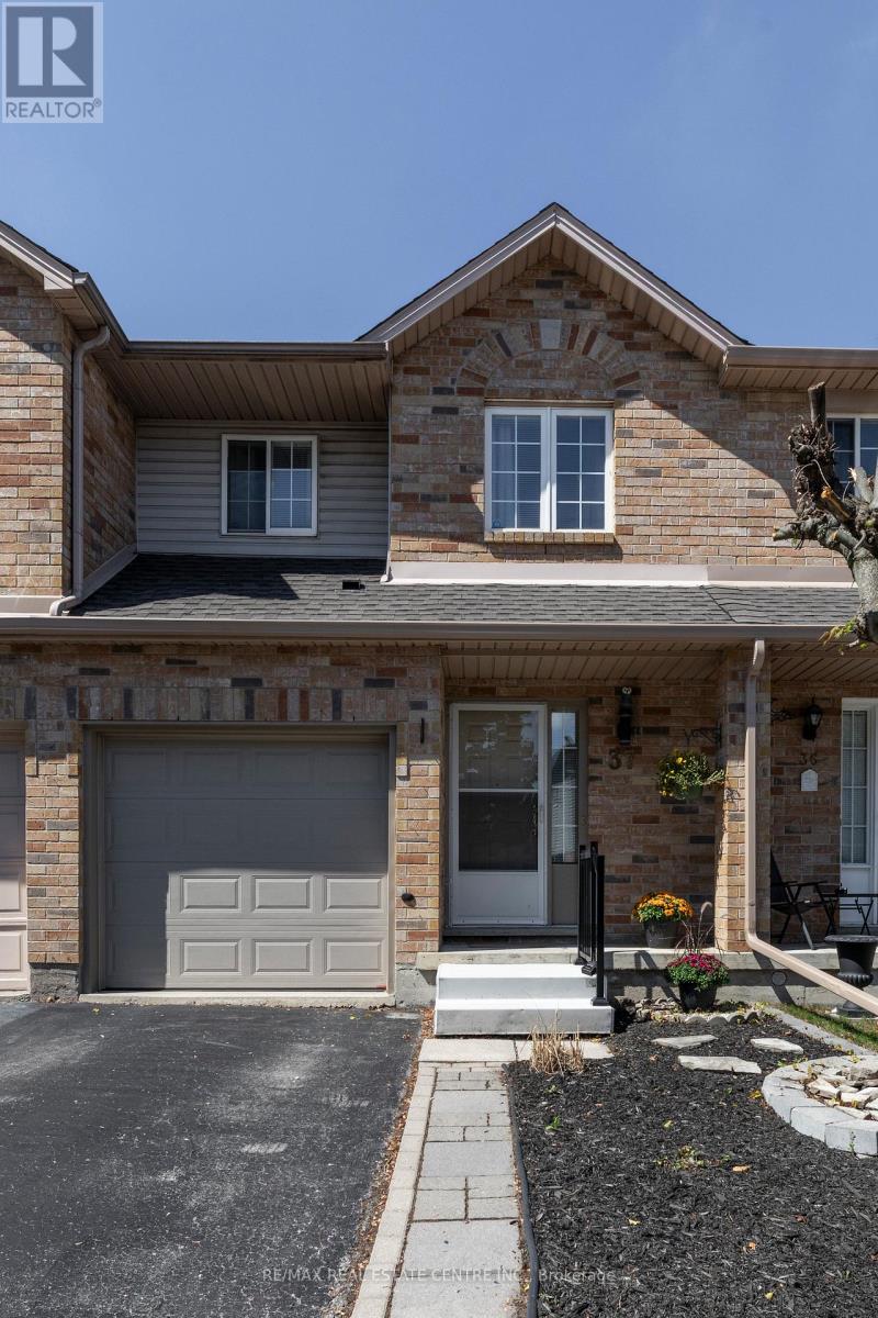 37 - 10 CADHAM BOULEVARD, Hamilton, Ontario