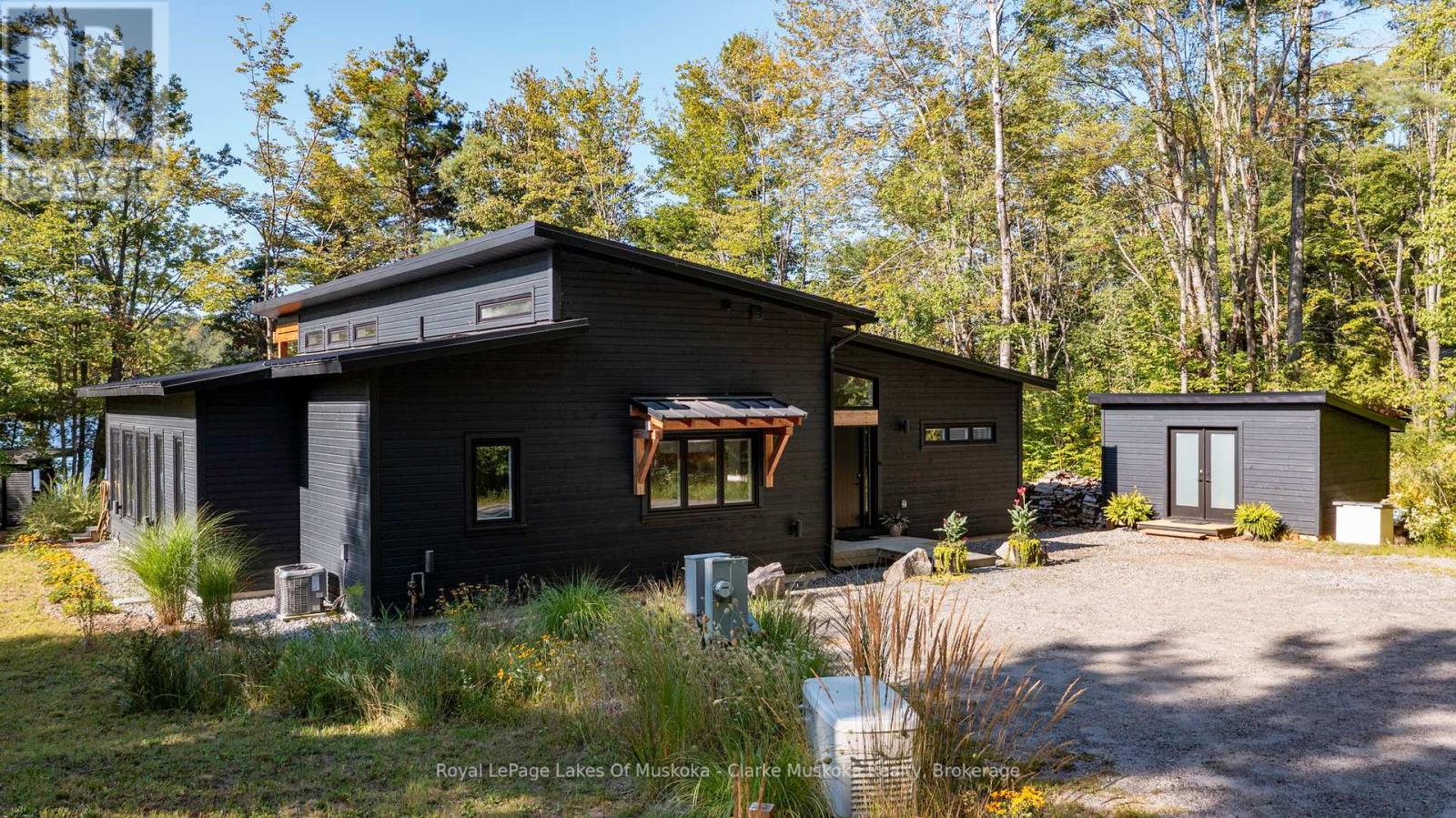 56 Blair Point Road, Seguin, Ontario  P0C 1J0 - Photo 3 - X12360208