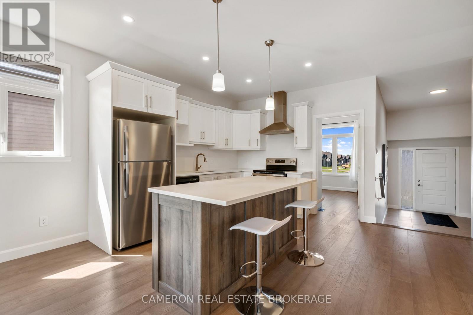 2296 Crewson Court, Cornwall, Ontario  K6H 7N2 - Photo 6 - X12381987