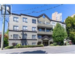 304 832 Fisgard St Central Park