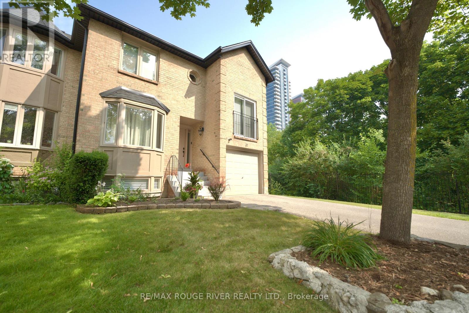 37 - 4635 Regents Terrace, Mississauga, Ontario  L5R 1X5 - Photo 2 - W12296475