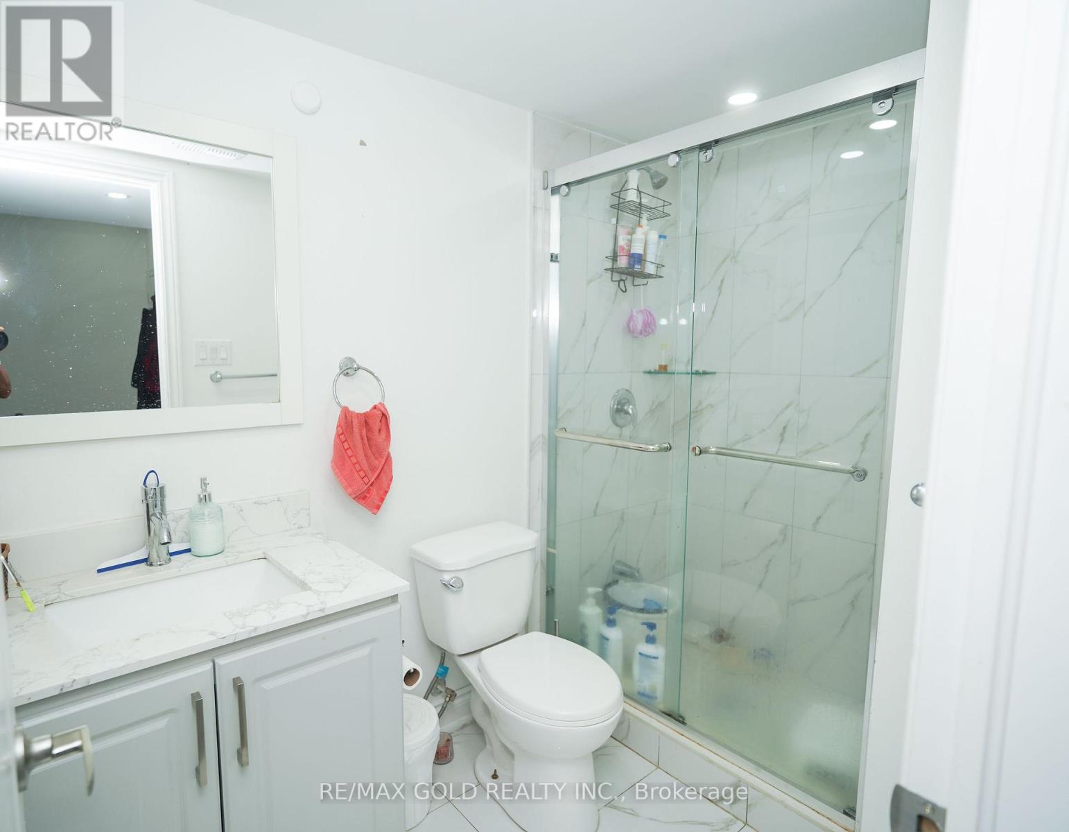 40 Lowell Crescent, Brampton, Ontario  L6X 5S1 - Photo 12 - W12380837