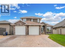 215 Beechwood CRESCENT Briarwood