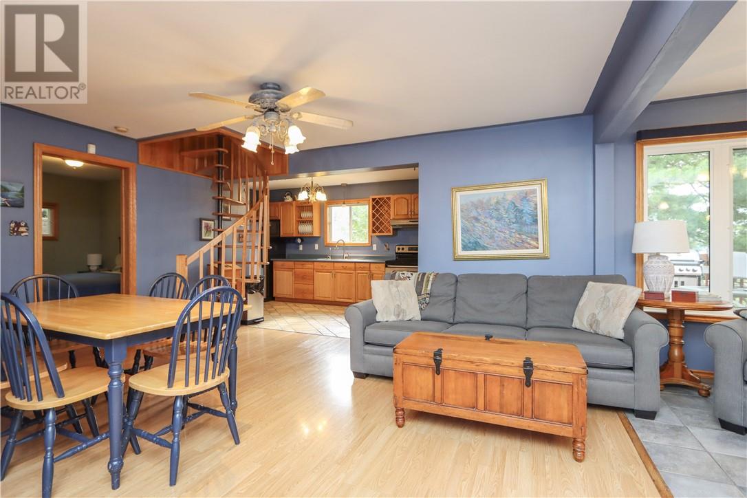 407 Fairbank N Road, Whitefish, Ontario  P0M 3E0 - Photo 15 - 2124458