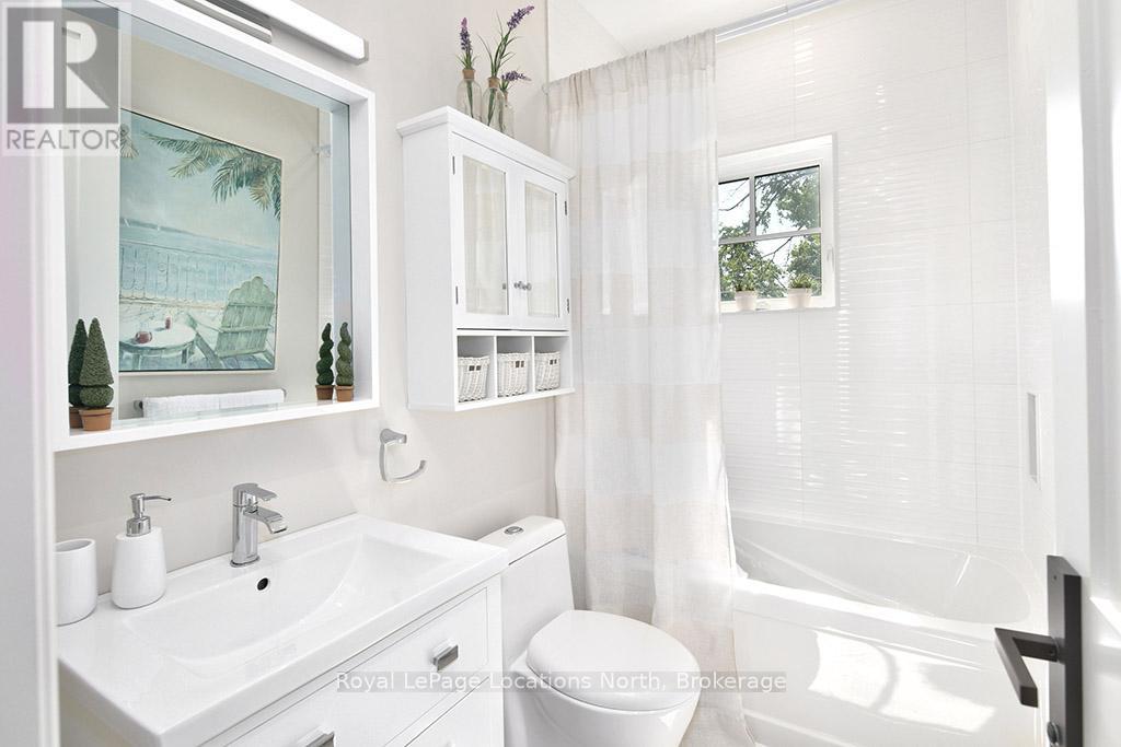 46 King Street W, Blue Mountains, Ontario  N0H 2P0 - Photo 24 - X12382097