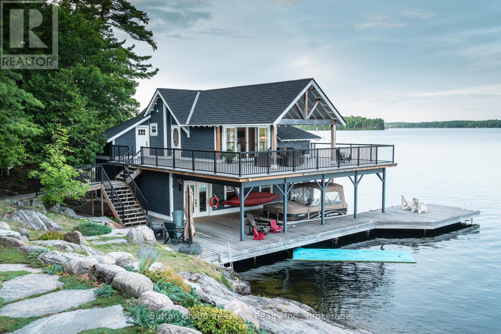 12 Ouno Island, Muskoka Lakes, Ontario  P0B 1J0 - Photo 3 - X12382101