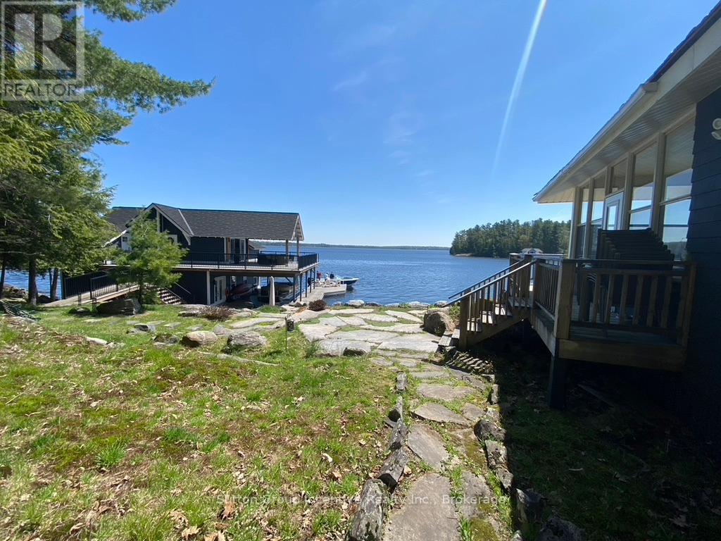 12 Ouno Island, Muskoka Lakes, Ontario  P0B 1J0 - Photo 4 - X12382101