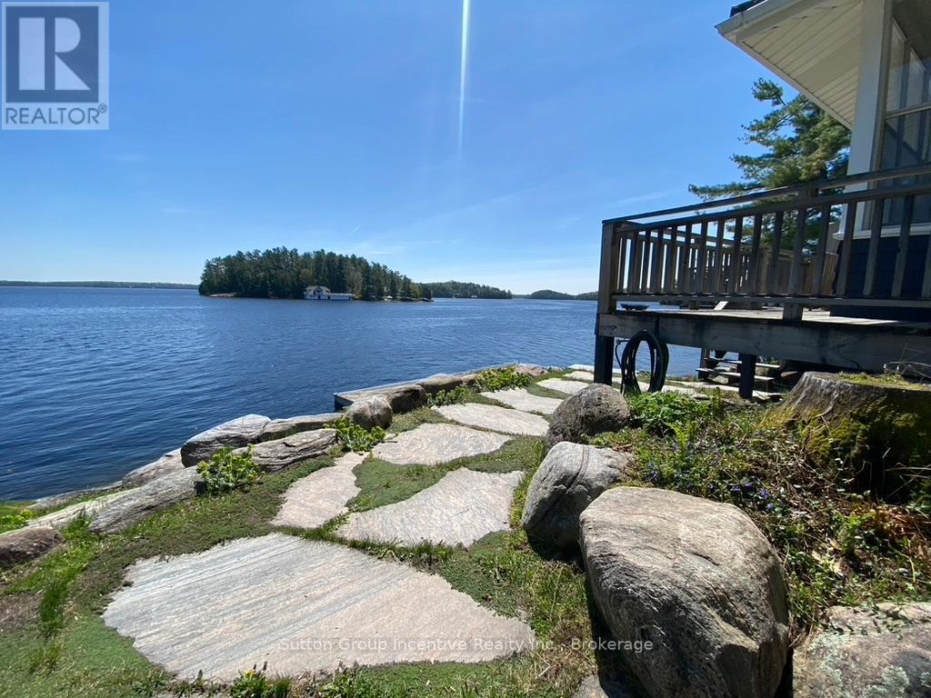 12 Ouno Island, Muskoka Lakes, Ontario  P0B 1J0 - Photo 9 - X12382101