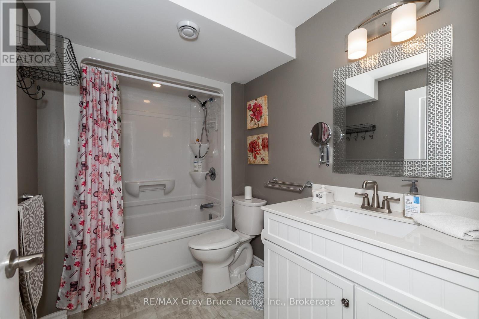 135 Mccullough Lake Drive, Chatsworth, Ontario  N0H 2V0 - Photo 27 - X12382123