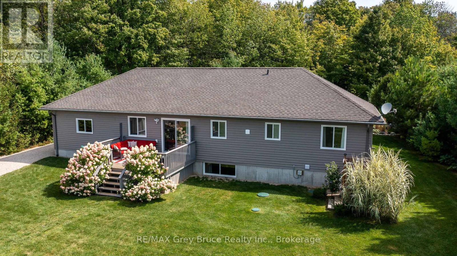 135 Mccullough Lake Drive, Chatsworth, Ontario  N0H 2V0 - Photo 36 - X12382123