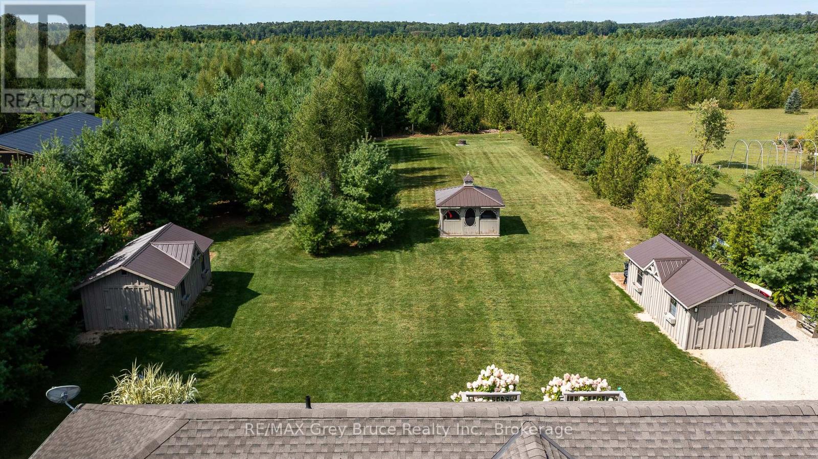 135 Mccullough Lake Drive, Chatsworth, Ontario  N0H 2V0 - Photo 38 - X12382123