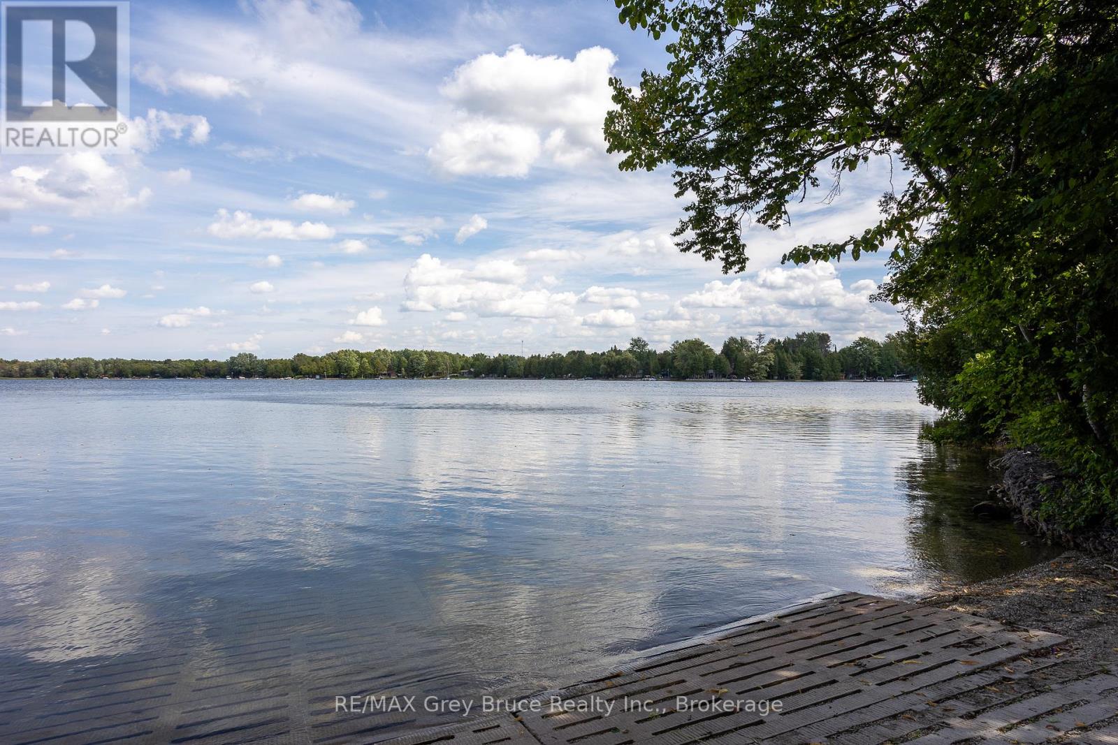 135 Mccullough Lake Drive, Chatsworth, Ontario  N0H 2V0 - Photo 45 - X12382123