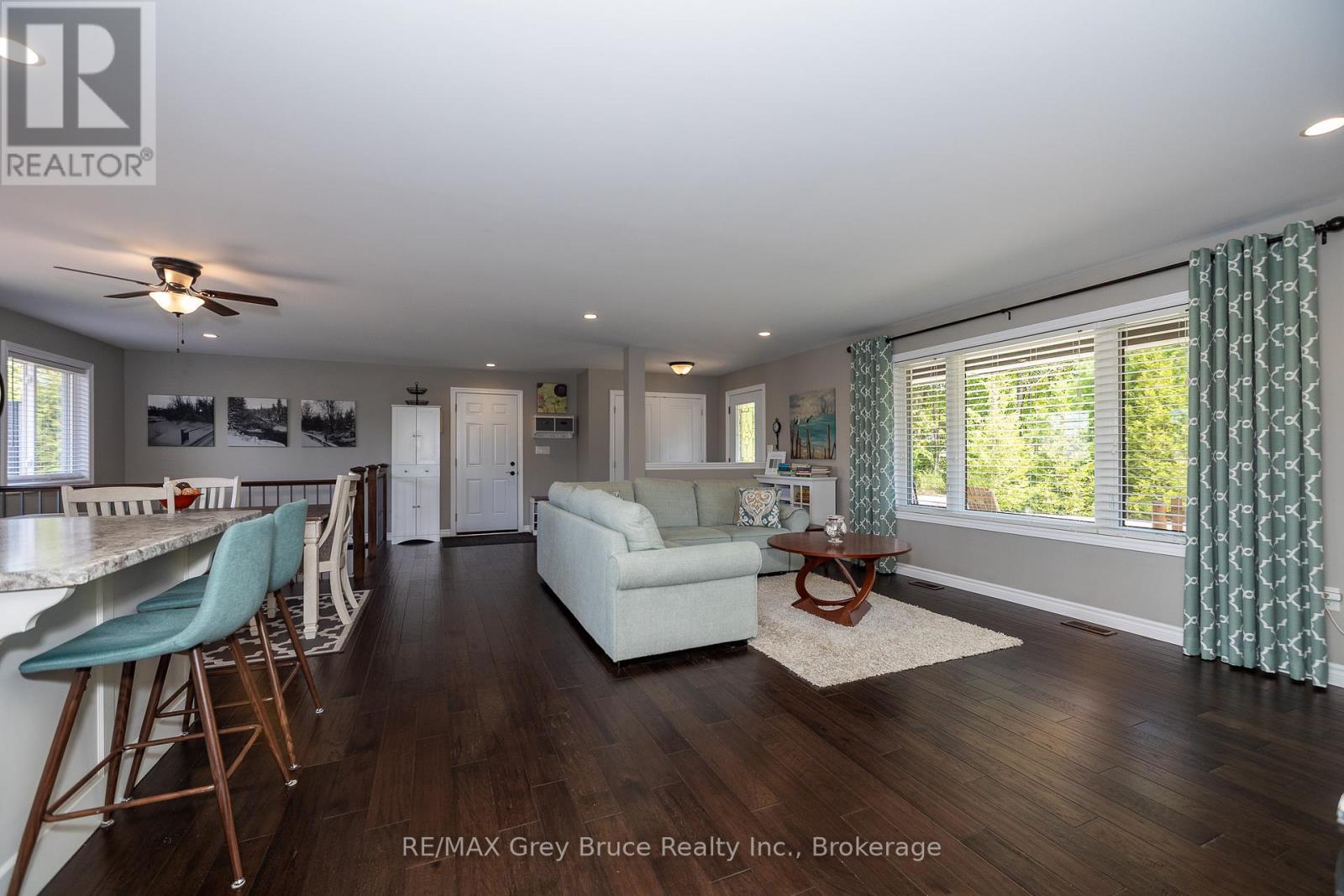 135 Mccullough Lake Drive, Chatsworth, Ontario  N0H 2V0 - Photo 6 - X12382123