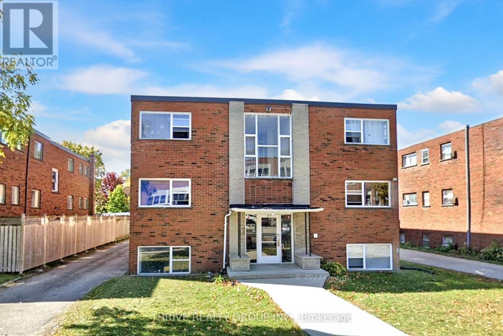 201 - 57 Oliver Street, London East, Ontario  N5Z 2E8 - Photo 1 - X12382127