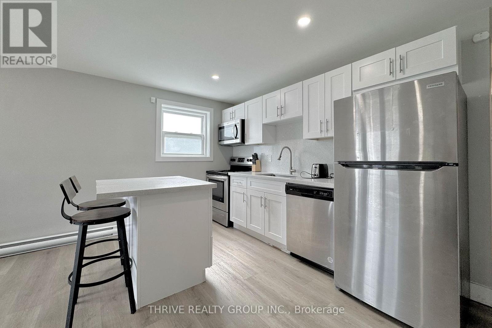 3 - 100 King Edward Avenue, London South, Ontario  N5Z 3T1 - Photo 3 - X12382143