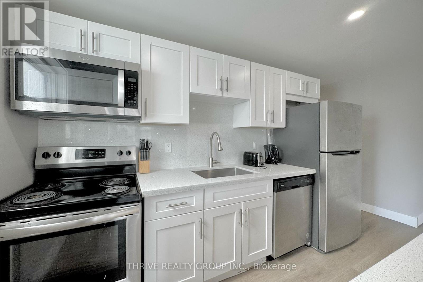 3 - 100 King Edward Avenue, London South, Ontario  N5Z 3T1 - Photo 8 - X12382143