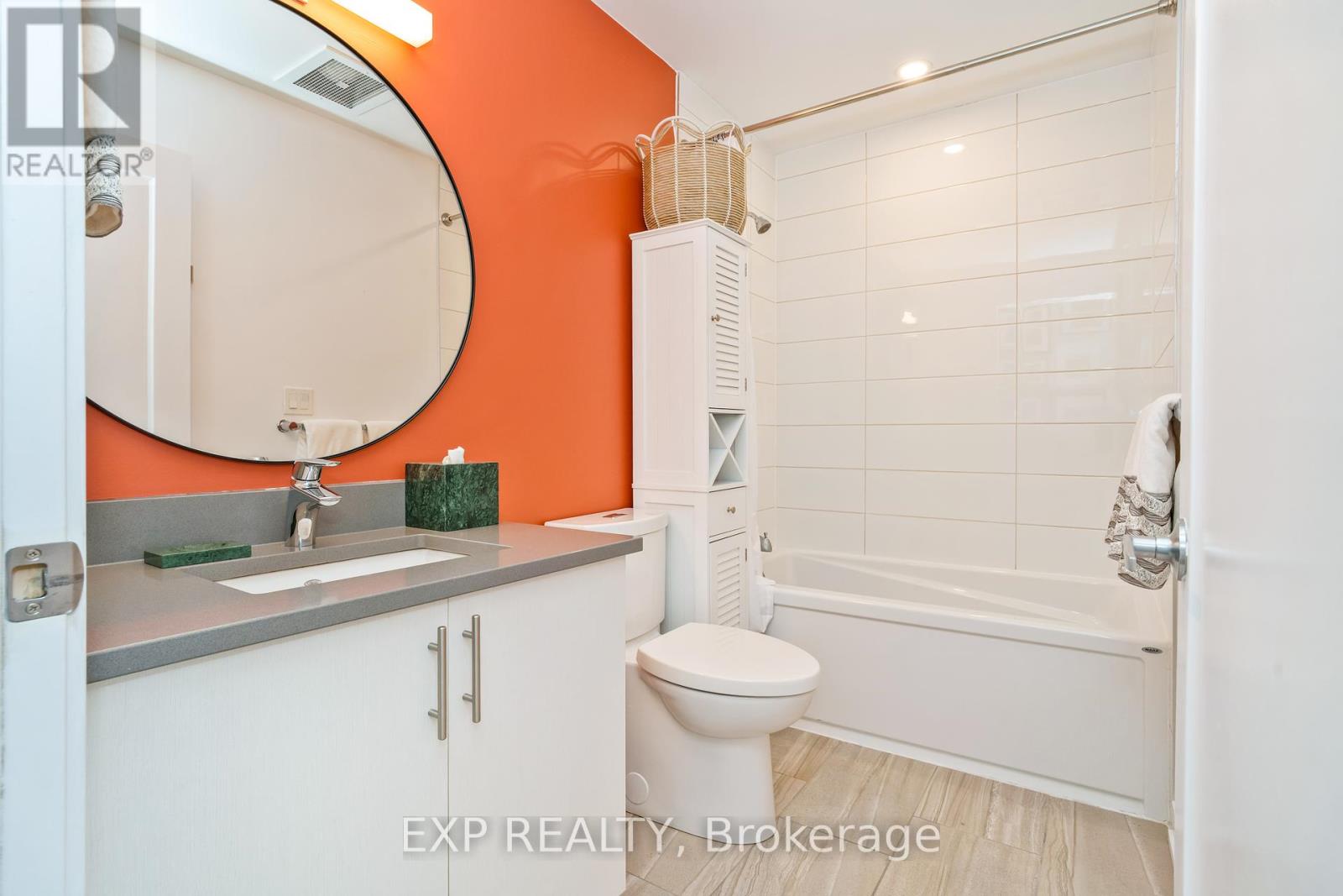 209 - 570 De Mazenod Avenue, Ottawa, Ontario  K1S 5X2 - Photo 27 - X12382136
