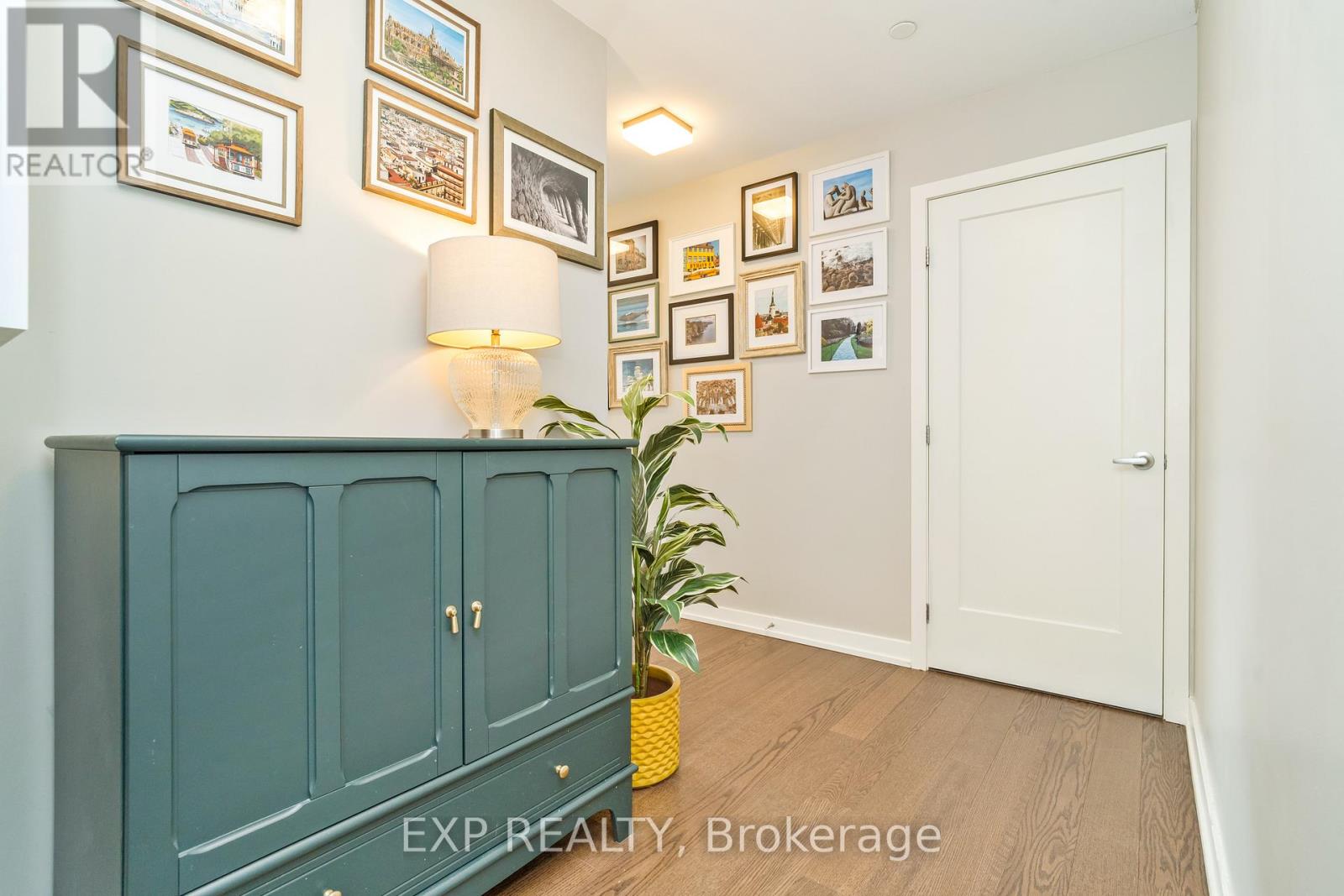 209 - 570 De Mazenod Avenue, Ottawa, Ontario  K1S 5X2 - Photo 5 - X12382136