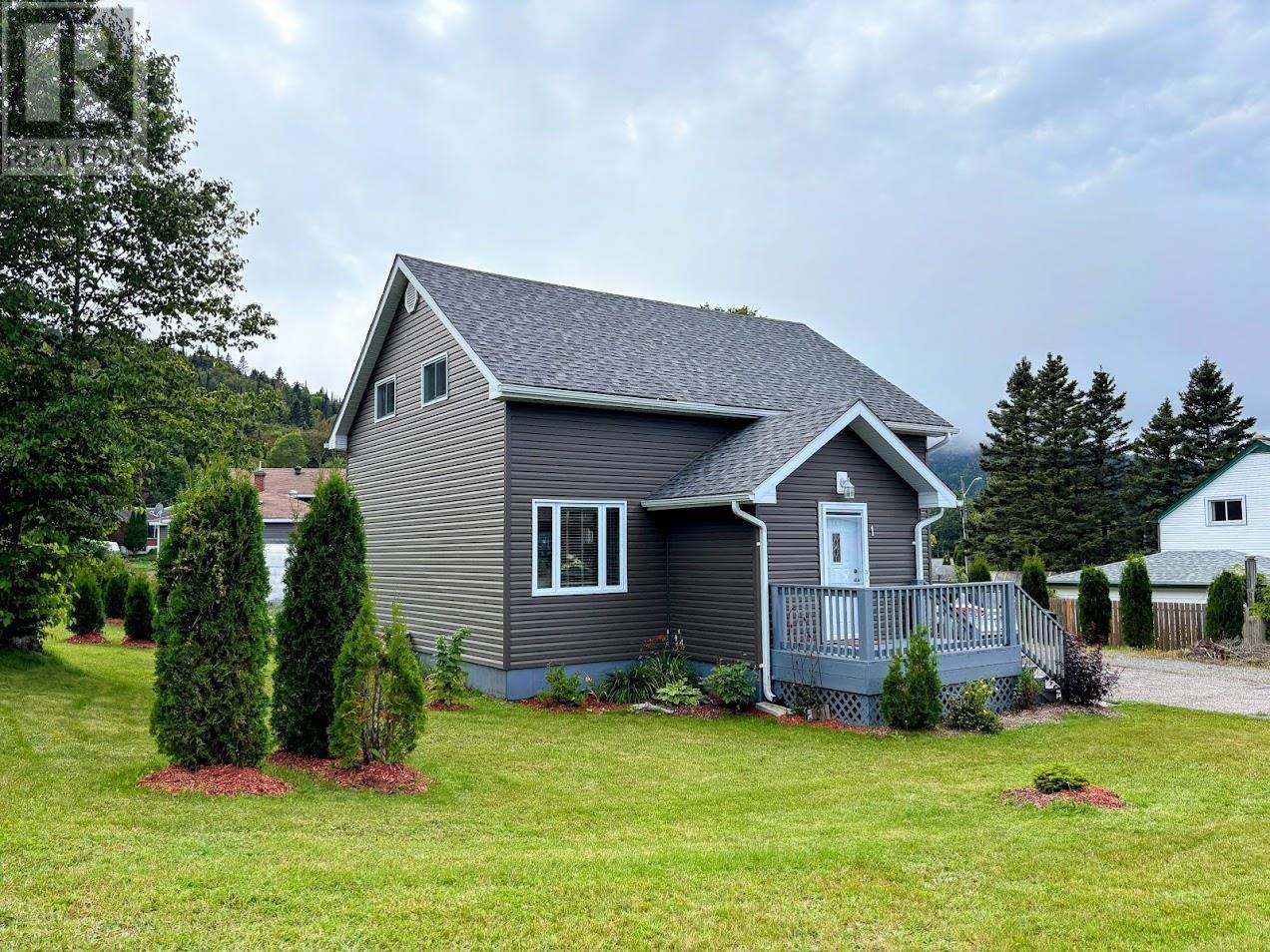 1 Abrams St, Marathon, Ontario  P0T 2E0 - Photo 1 - TB252782