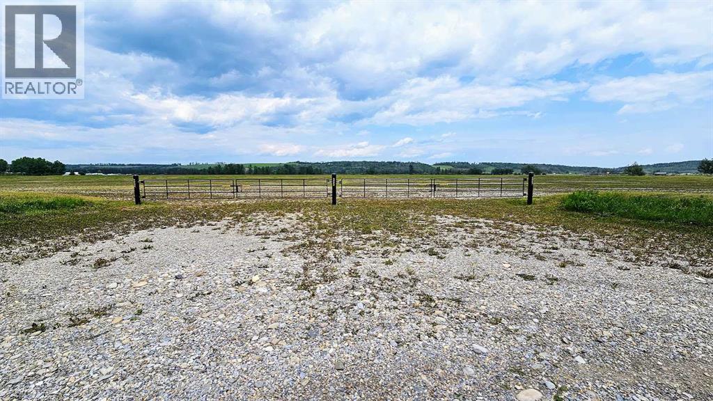 1200 Highway 584, Sundre, Alberta  T0M 1X0 - Photo 2 - A2253941