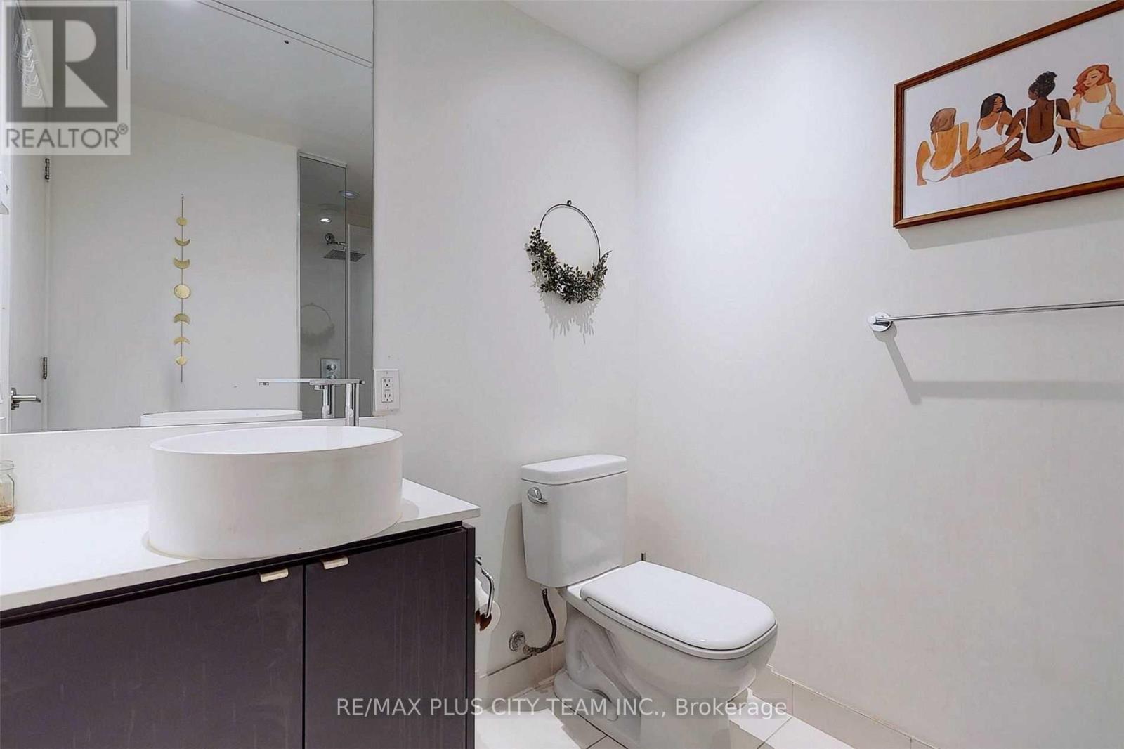201 - 60 Colborne Street, Toronto, Ontario  M5E 0B7 - Photo 7 - C12382023