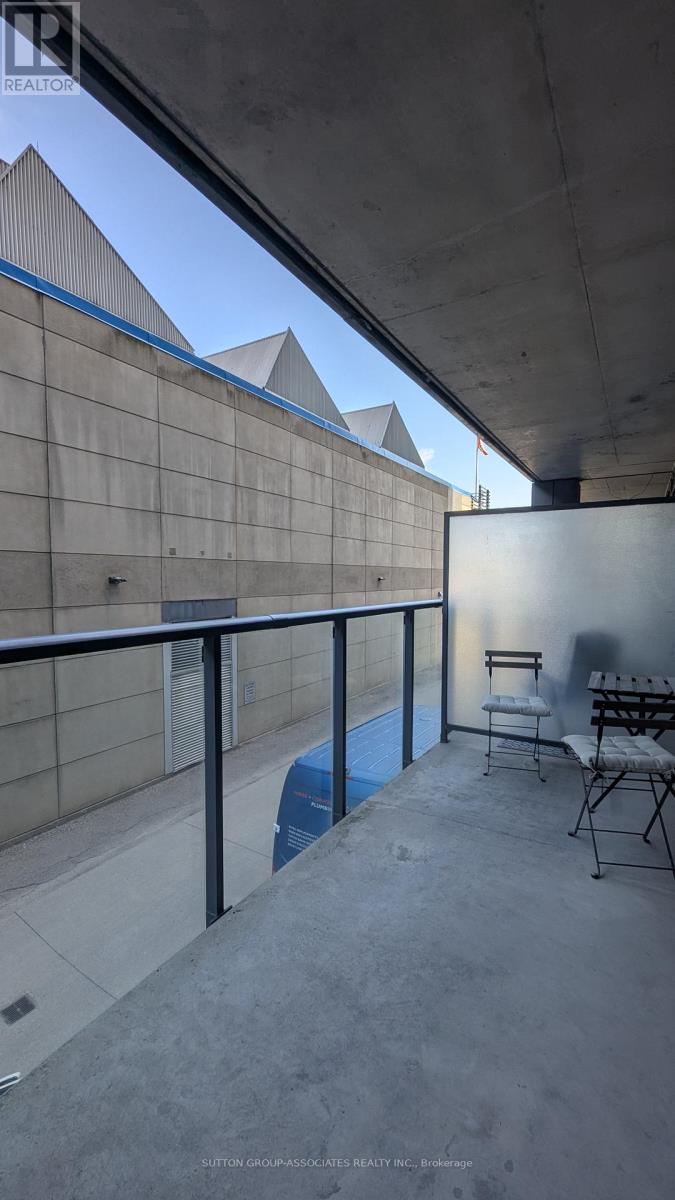 218 - 5 Hanna Avenue, Toronto, Ontario  M6K 1X6 - Photo 10 - C12382071