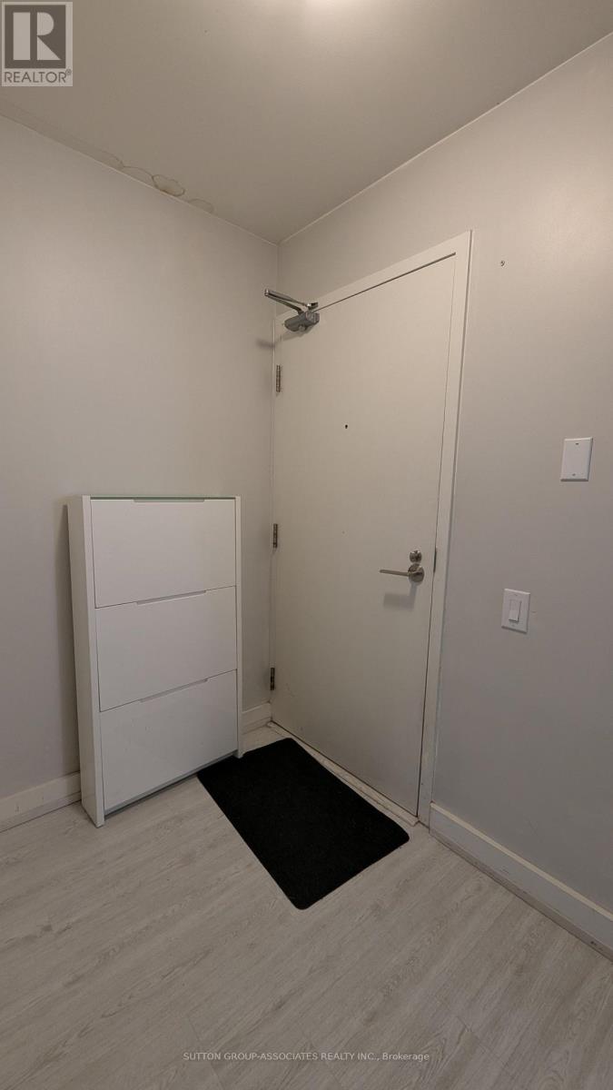 218 - 5 Hanna Avenue, Toronto, Ontario  M6K 1X6 - Photo 9 - C12382071