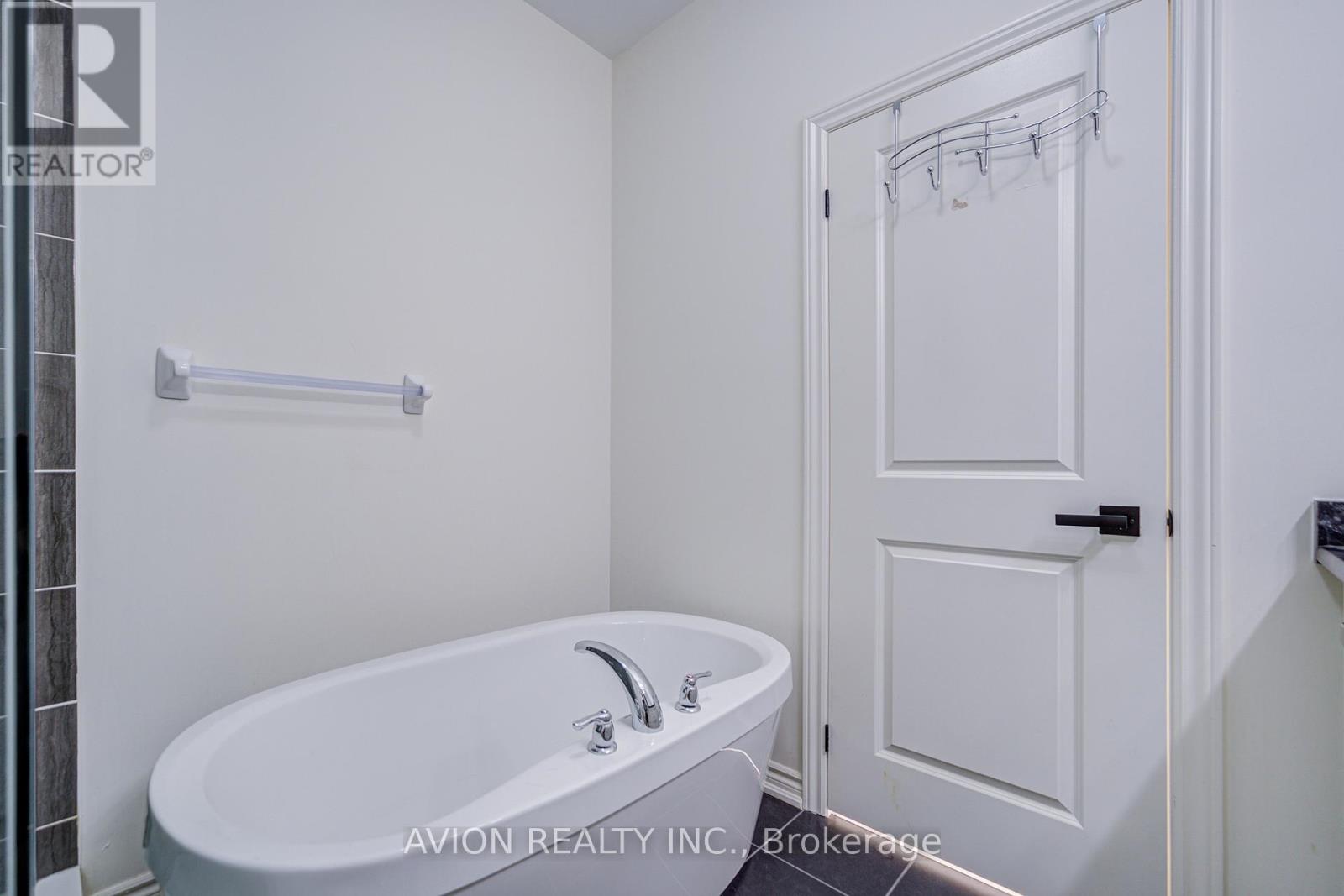 261 Coronation Road, Whitby, Ontario  L1P 0H8 - Photo 25 - E12381939