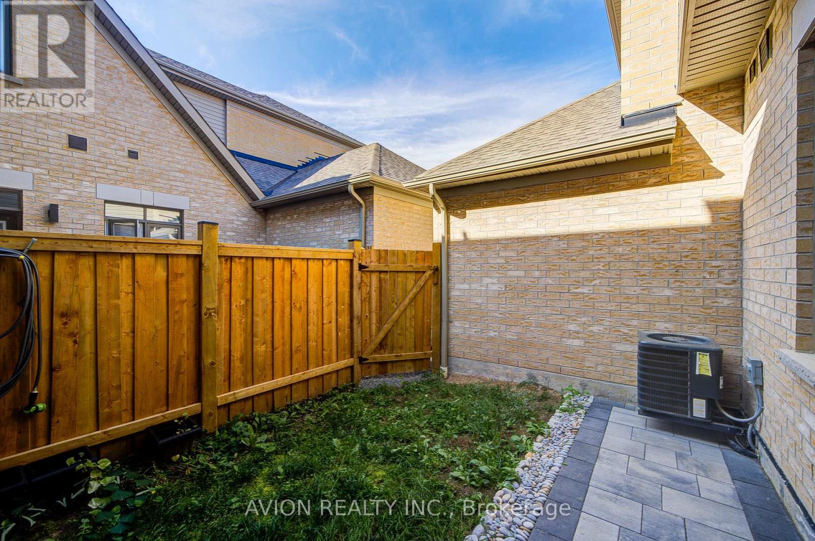 261 Coronation Road, Whitby, Ontario  L1P 0H8 - Photo 34 - E12381939