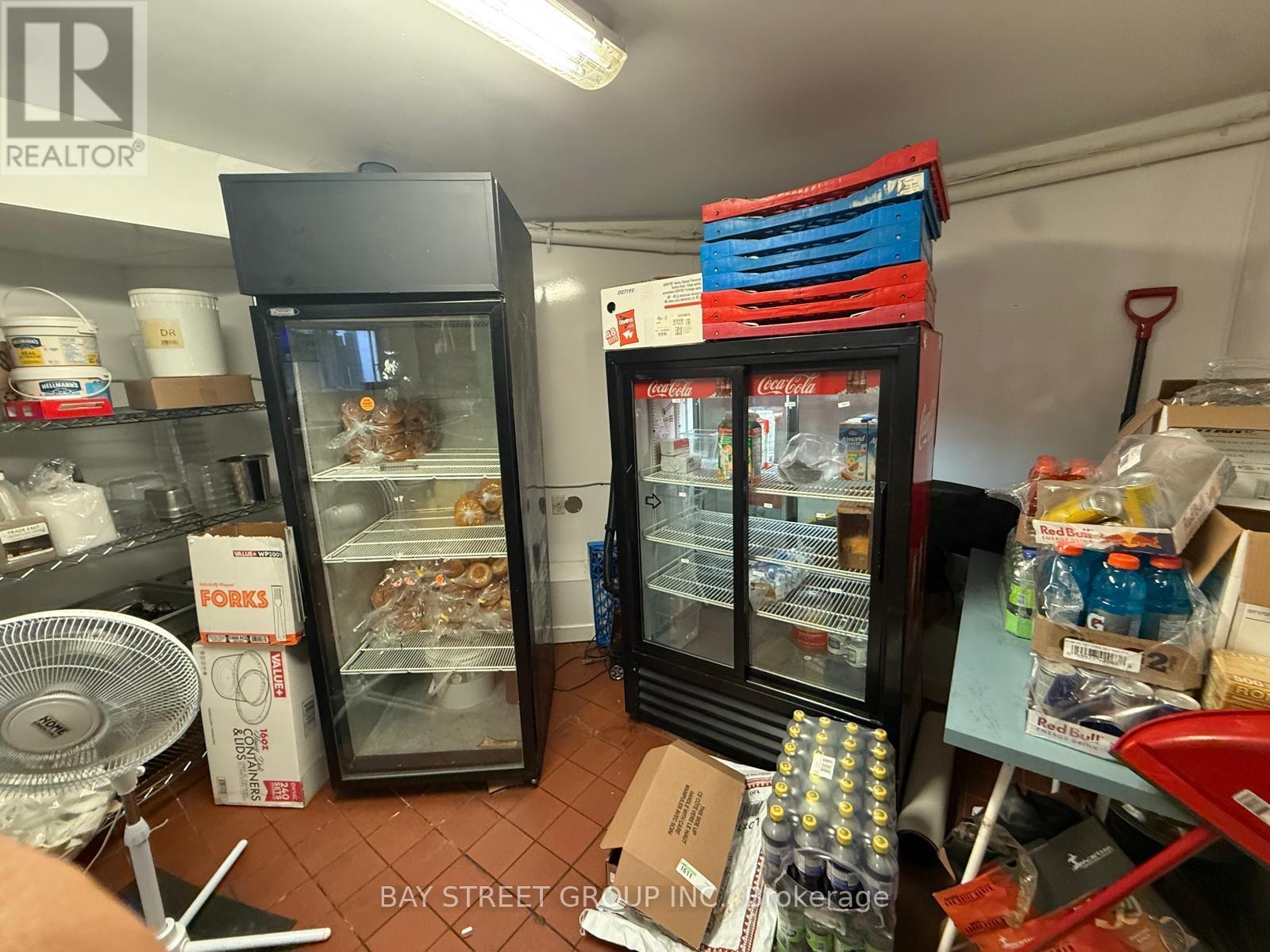 2214 Queen Street E, Toronto, Ontario  M4E 1E9 - Photo 6 - E12382084