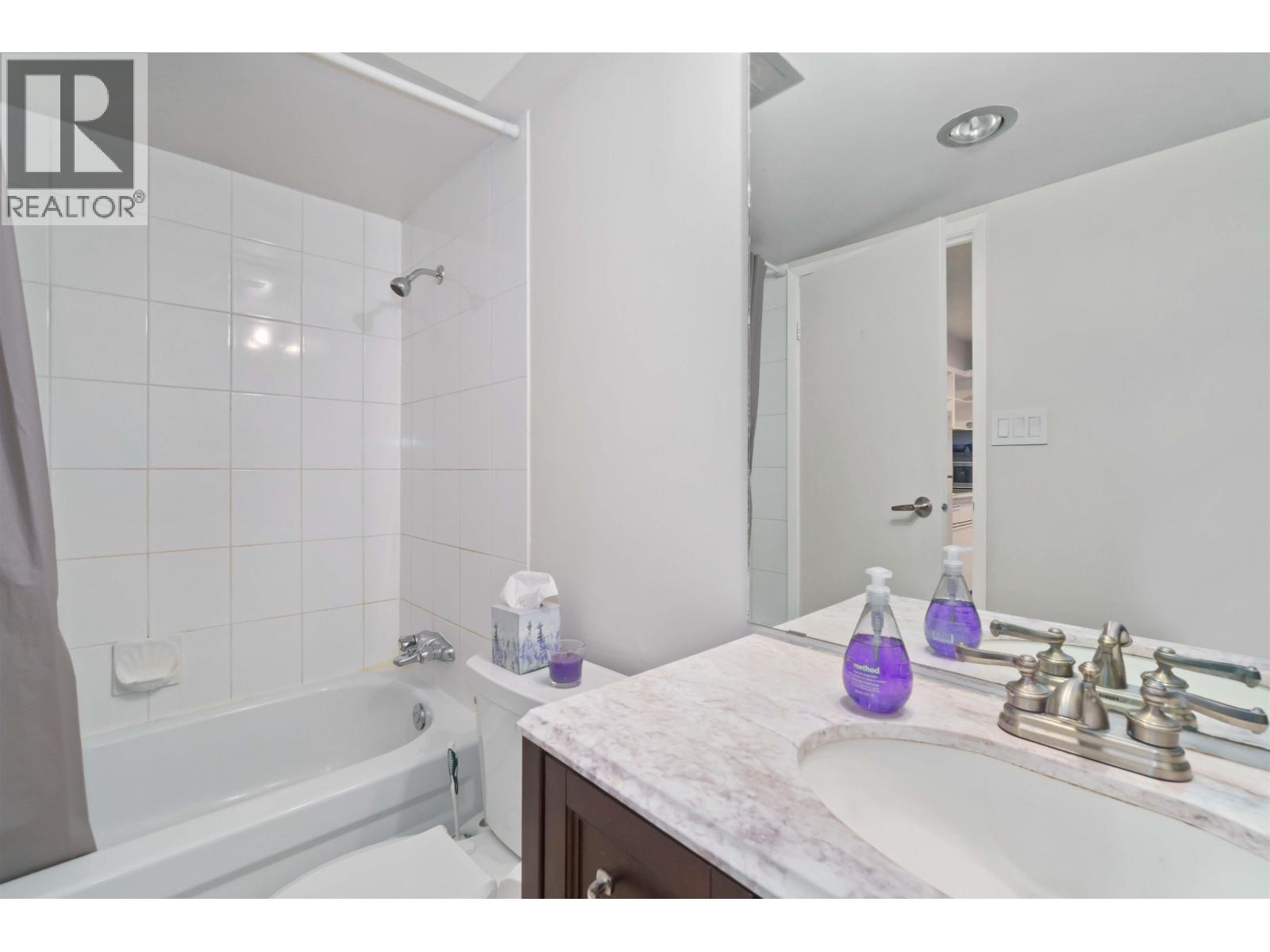 2002 3755 Bartlett Court, Burnaby, British Columbia  V3J 7G7 - Photo 21 - R3043791