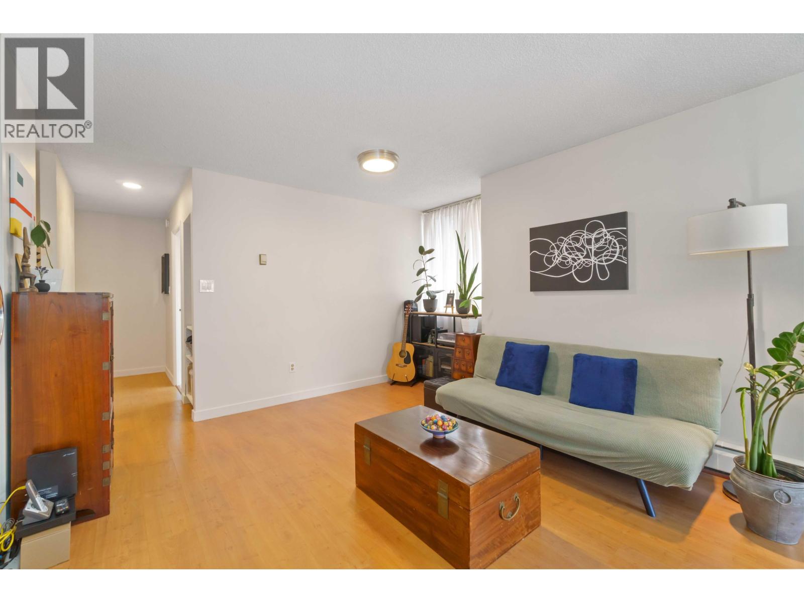 2002 3755 Bartlett Court, Burnaby, British Columbia  V3J 7G7 - Photo 8 - R3043791
