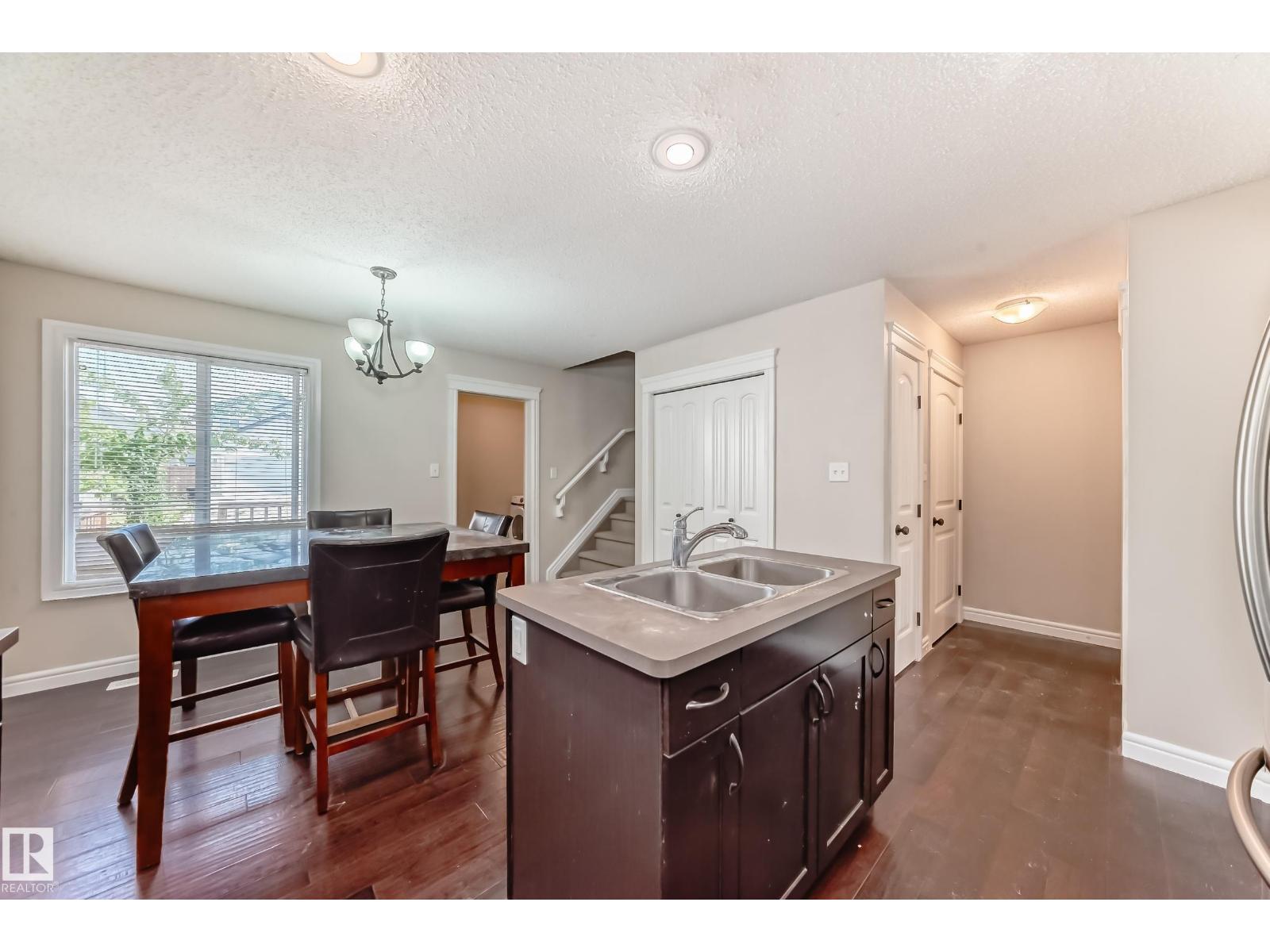 1553 33a St Nw Nw, Edmonton, Alberta  T6T 0X5 - Photo 11 - E4456124