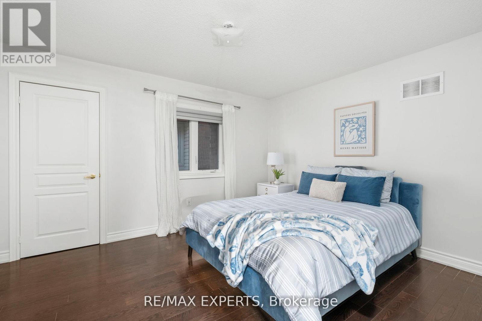 72 Foshan Avenue, Markham, Ontario  L6C 0P8 - Photo 15 - N12381943