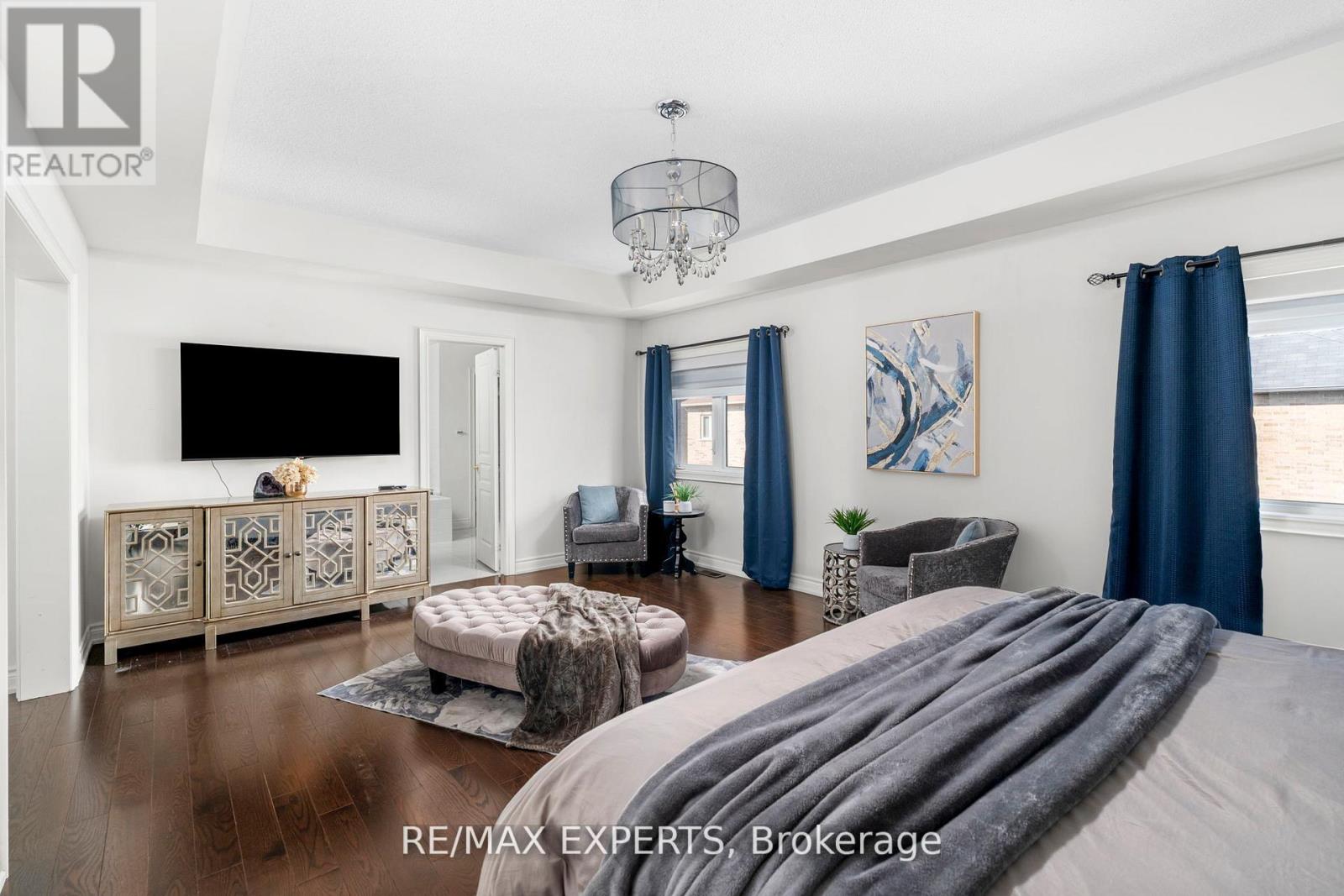 72 Foshan Avenue, Markham, Ontario  L6C 0P8 - Photo 20 - N12381943