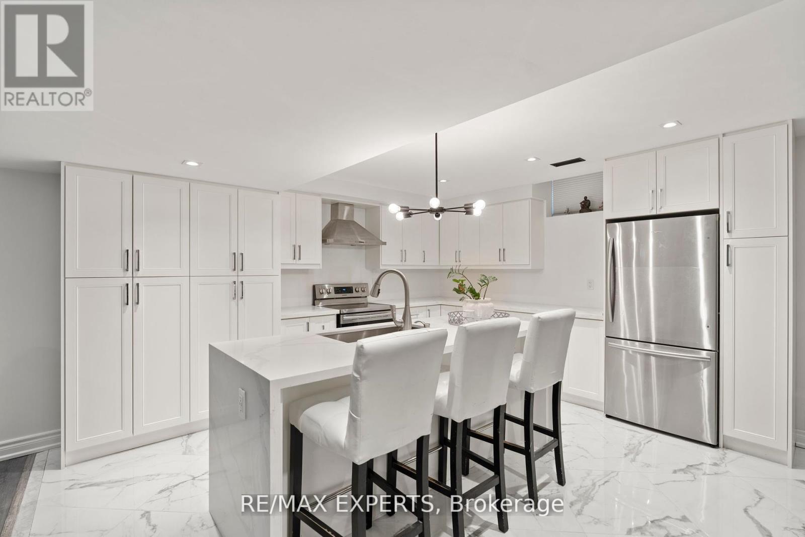 72 Foshan Avenue, Markham, Ontario  L6C 0P8 - Photo 22 - N12381943
