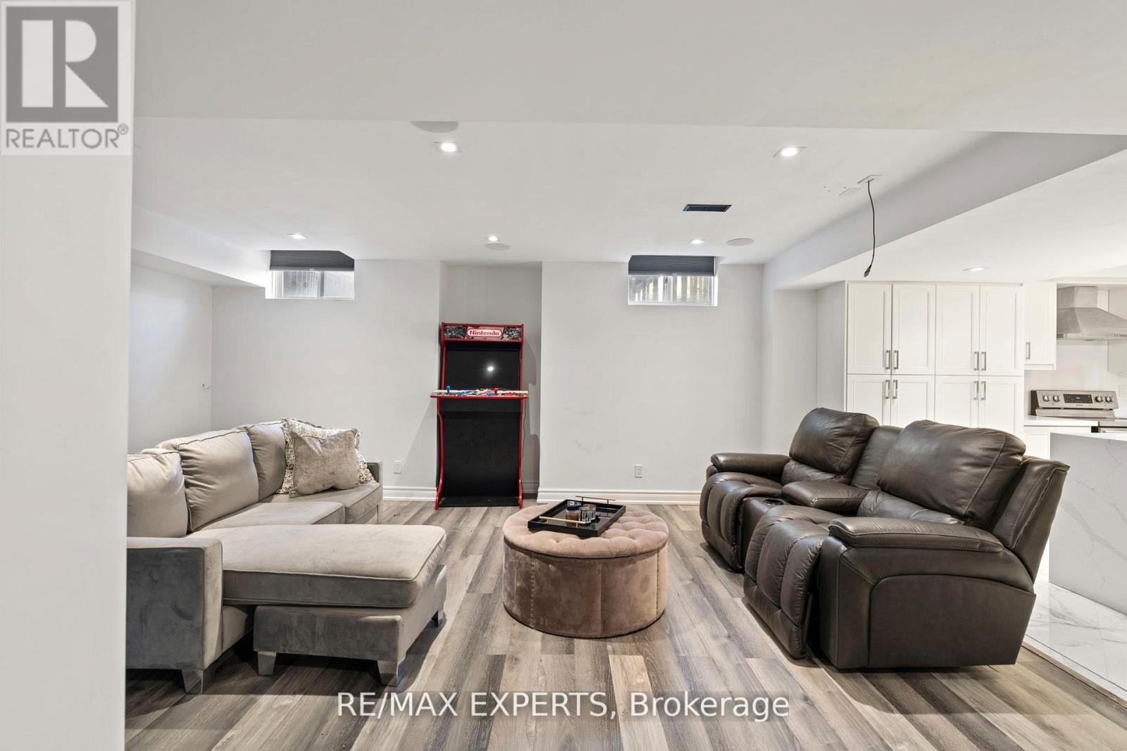 72 Foshan Avenue, Markham, Ontario  L6C 0P8 - Photo 23 - N12381943