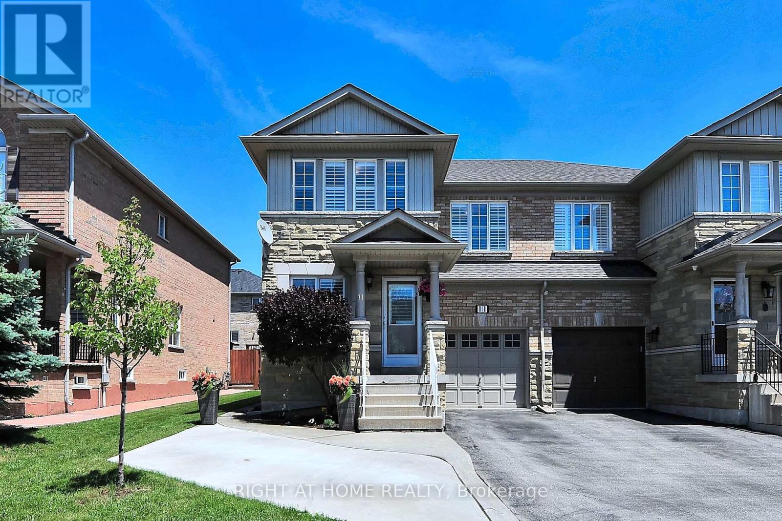 11 GIOVANNI WAY, Vaughan, Ontario
