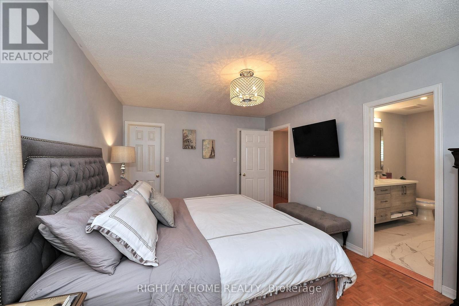 11 Giovanni Way, Vaughan, Ontario  L4H 1R7 - Photo 16 - N12381948