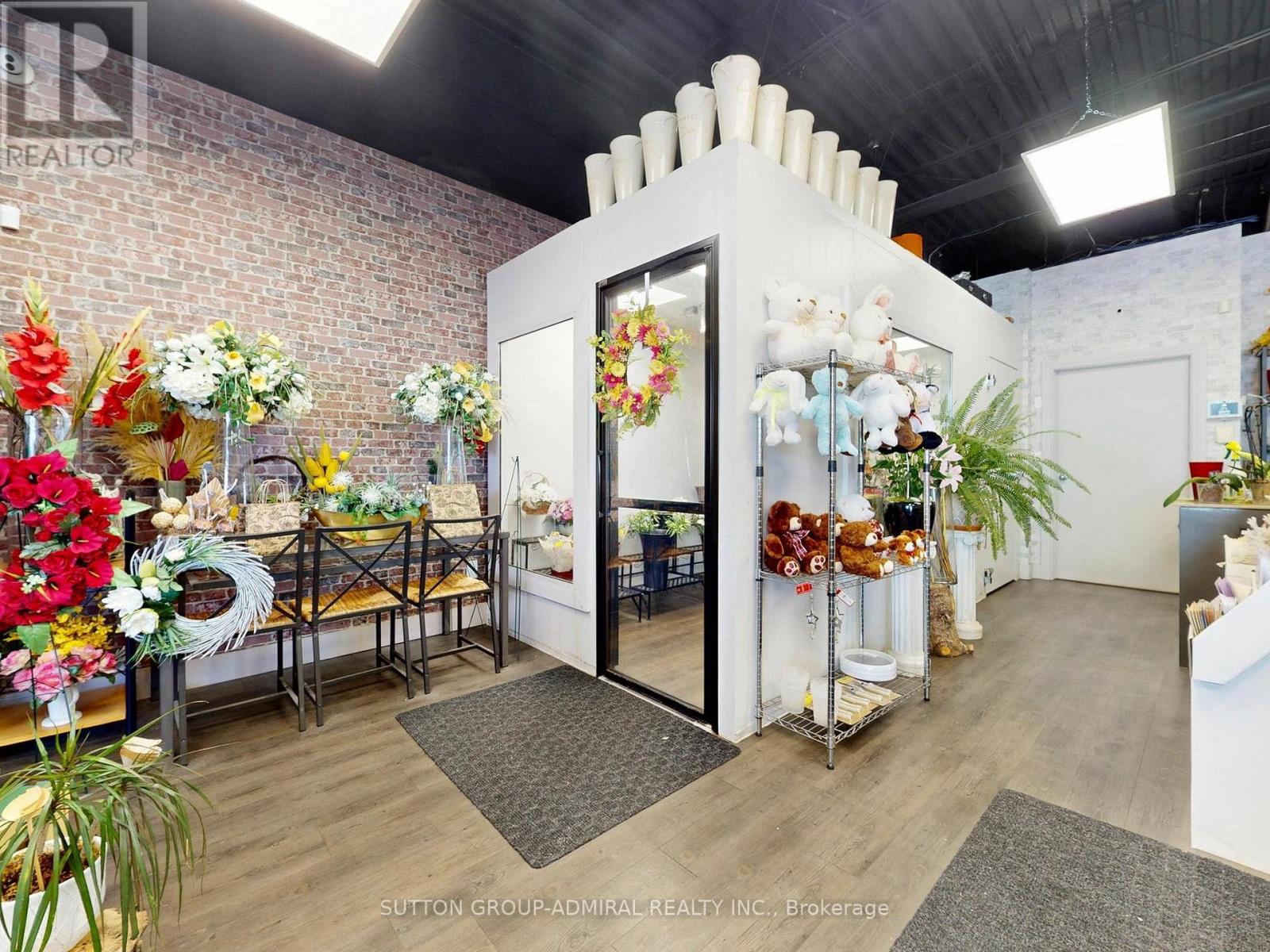 5731 Hwy 7, Vaughan (West Woodbridge Industrial Area), Ontario  L4L 4Y9 - Photo 7 - N12381966