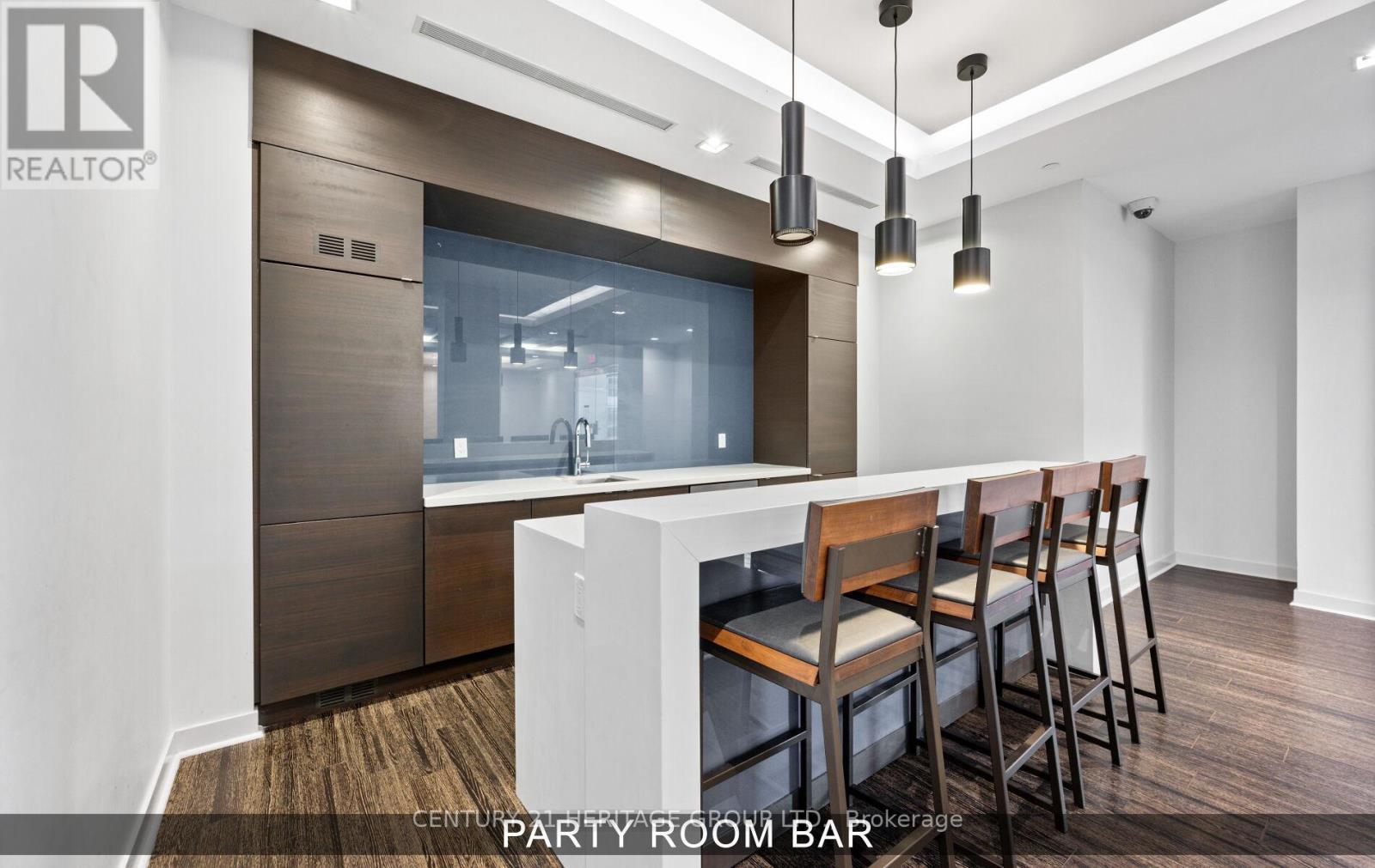 406 - 65 Oneida Crescent, Richmond Hill (Langstaff), Ontario  L4B 0G9 - Photo 15 - N12382083