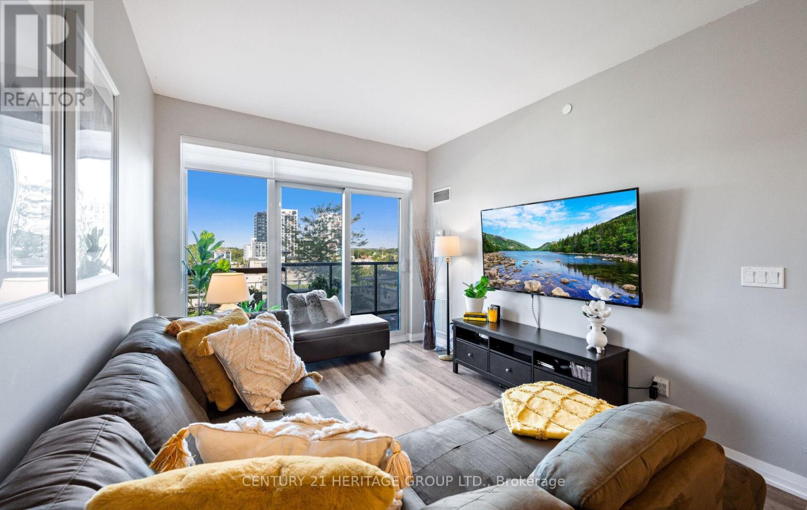 406 - 65 Oneida Crescent, Richmond Hill (Langstaff), Ontario  L4B 0G9 - Photo 4 - N12382083