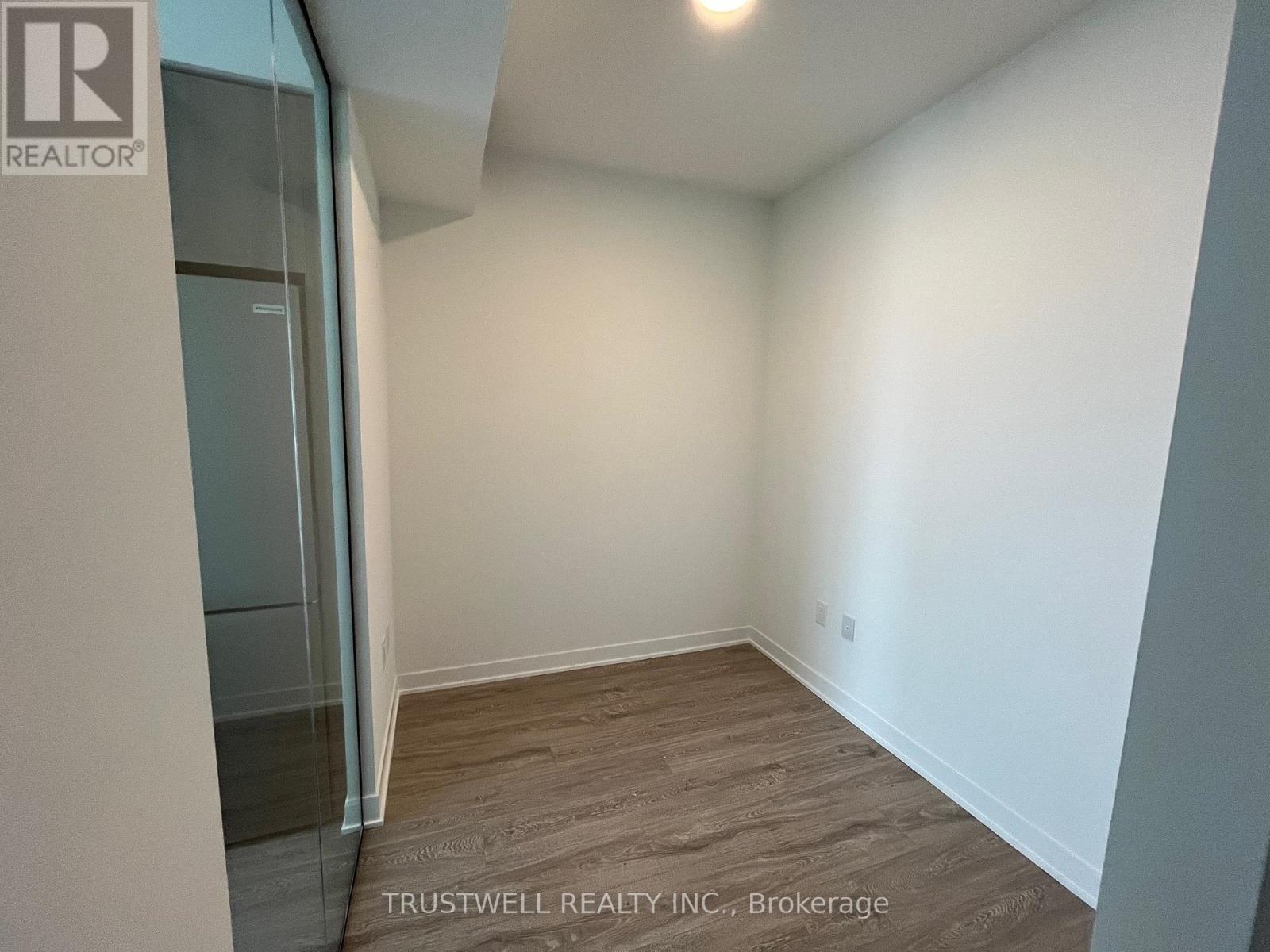 1707 - 2495 Eglinton Avenue W, Mississauga, Ontario  L5M 2V8 - Photo 3 - W12381925